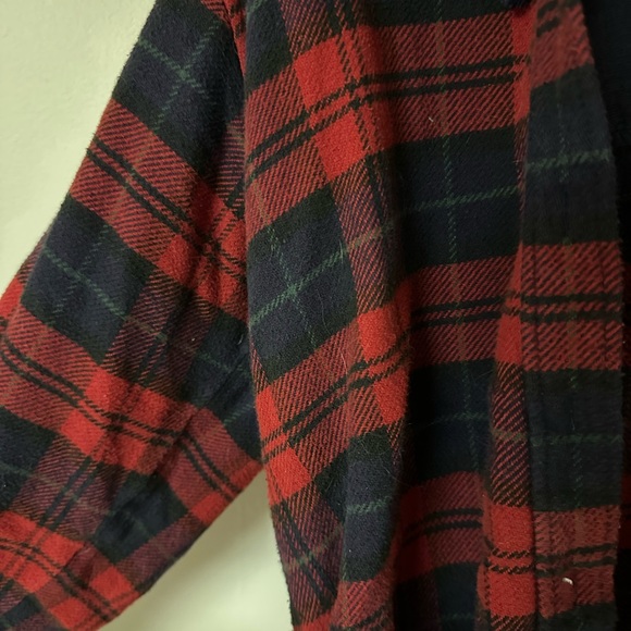 flannel with good from american eagle - Picture 2 of 3